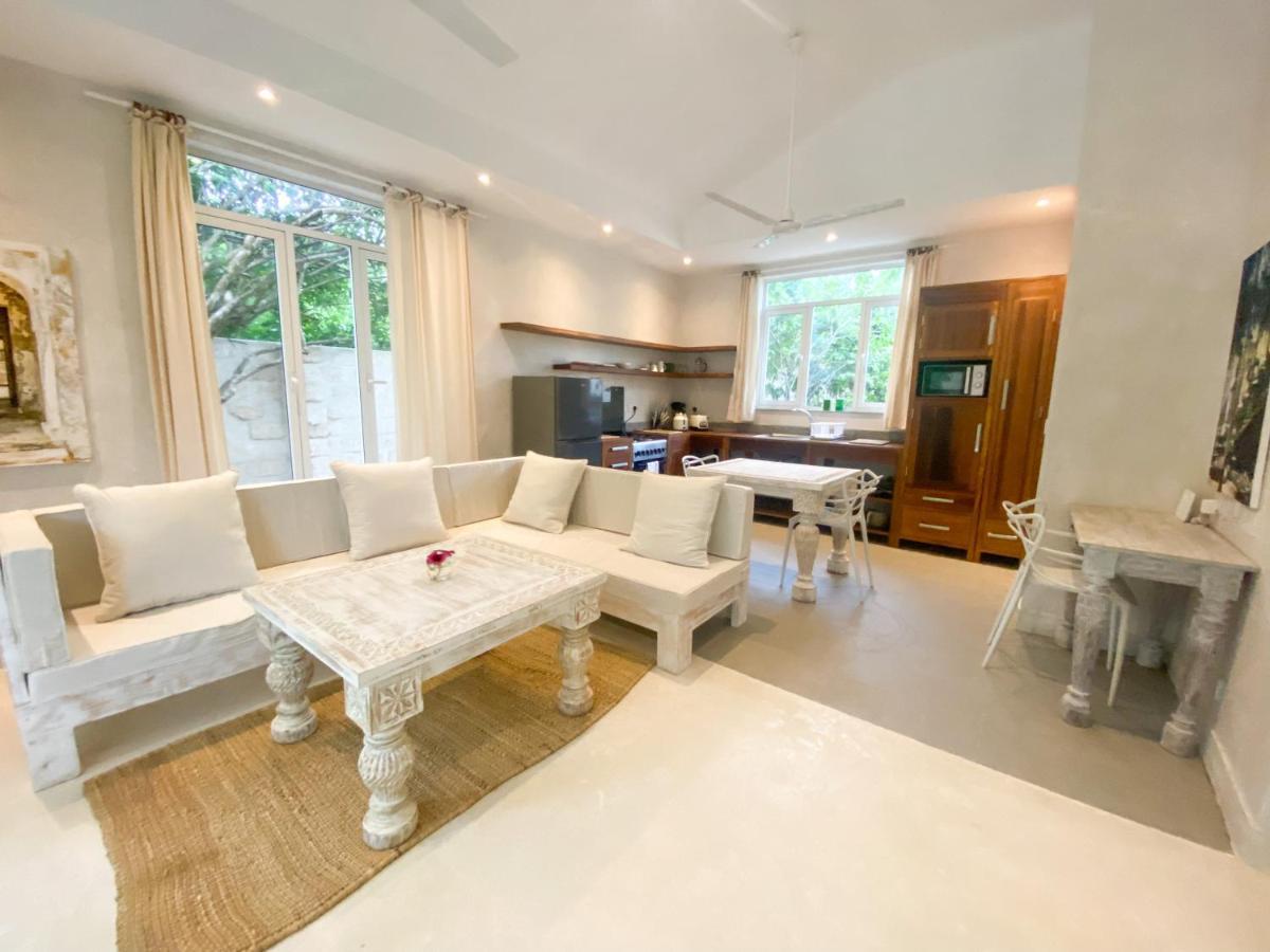 Saffron Villas Диани-Бич Экстерьер фото