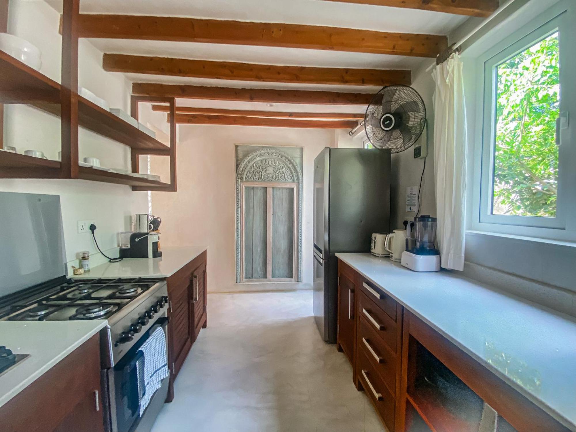 Saffron Villas Диани-Бич Экстерьер фото